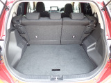 ◆定員乗車時のカーゴルームです。普段のお買い物の荷物やたくさんの収納が可能です。