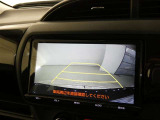 バックガイドモニターで、後方を確認しながら安心して駐車することができます。運転初心者も熟練者も必須の機能ですよ!