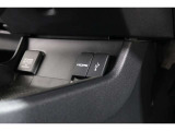 スマートフォンなどの音楽再生が可能なUSB接続ジャック装備車両です♪♪♪