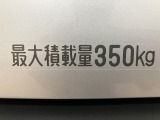 ご納車までに、弊社サービススタッフによる点検整備を行い、バッテリー、エンジンオイル、オイルエレメント、ワイパーゴムを交換し、ブレーキを分解、摩耗等を確認、必要であれば交換、安心してお乗りいただけます!