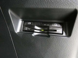 ナビ連動タイプのETC車載機です。ナビゲーションと連動してくれますのでカード未挿入を知らせてくれるなど便利な機能が追加されています。