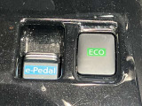 e-Pedal Stepにより、ペダルの踏みかえ回数が減ることで、運転がより楽しくラクになります。