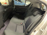 コンパクトカーにもかかわらず、意外とゆったりお乗りいただけます。