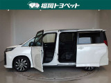両側パワースライドドア付きだから、狭い駐車スペースなどでの 乗り降りラクラク!小さなお子さまのいるご家庭には嬉しい装備。
