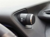 トラクションコントロールが装備されております♪すべりやすい路面での発進時や加速時にタイヤの空転を抑え、駆動力確保に貢献する機能です☆詳細は販売店スタッフまでおたずねください!
