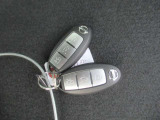 インテリジェントキー装備。ポケットやカバンに入れておくだけ。車両の始動操作を楽にする便利アイテム☆