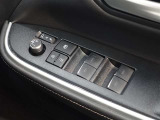 パワーウインドウを装備しております!後席ウインドゥの閉め忘れも運転席で解決できます♪