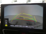 バックガイドモニターで、後方を確認しながら安心して駐車することができます。運転初心者も熟練者も必須の機能ですよ!