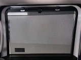 後席にサンシェードがついております。日差しも軽減されますよ!