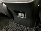 後席の人も携帯の充電が出来ますよ♪