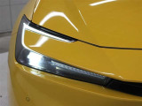 LEDヘッドライトには「オートマチックハイビームシステム」を搭載。夜間走行時にハイビームで走行可能と判断した場合、ロービームとハイビームを自動的に切り替え、前方視界確保をアシストします。
