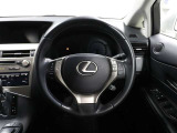 各操作スイッチなどもハンドルから手を放すことなく操作可能で安全運転に支援いたします!