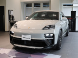 アダプティブ クルーズコントロールは、先行車との一定の距離を維持するよう走行速度を自動的に制御し、予め設定した車間距離を保ちます。