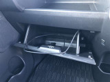 充実の小物入れを完備。ついつい貯めがちな小物をスッキリ収納できますね。