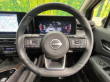 【純正革巻きステアリング】上質な革を使用することで、手にしっかり馴染みとても運転しやすいハンドルです♪