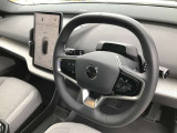 インテリアは物理スイッチを減らし、12.3インチのセンターディスプレイを中心としたシンプルな設計