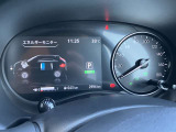 視認性の良いメーターパネルデザインです。いろいろな車両情報が確認できます。