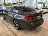 BMW正規ディーラー BMW Premium Selection調布の認定中古車です。厳しい基準をクリアした高品質車両のみ販売。BMW認定中古車保証付き(最長4年・距離無制限)、全国納車対応可能です。