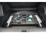 もしもの時のパンク修理キット。空気バルブに薬剤を入れて電動コンプレッサで空気を送り込むだけなので危険な作業や体力が少なくてすみます。ですがあくまで応急処置の為本修理が必要です。