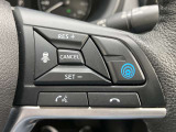 プロパイロットスイッチ。同一車線でのハンドルとアクセルのアシストが可能 長距離ドライブ時に同乗者との会話が弾みます。