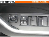 電動格納ミラーは、スイッチで簡単操作!狭いスペースでの取り回しや駐車時に大変重宝します。