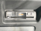 【ETC】高速道路の料金所をストレスなく通過!話題のスポットやサービスエリアに多い「スマートIC」利用時は必須のアイテムです。当店でセットアップを実施、ご納車当日からすぐにご利用いただけます!