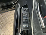 運転席パワーウィンドウスイッチです。