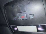 急な体調不良時も、ヘルプネットボタンを押すだけでヘルプネットセンターのオペレーターに繋がります。なお無償でのご利用期間は限定されています。サービスの詳細は販売店スタッフまでお尋ねください。