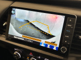 バックカメラを装備!後退時にナビ画面へ車両後方の映像を表示し、目視では確認しにくい場所の安全確認をサポート。狭い駐車場での車庫入れや縦列駐車にも役立つ、嬉しい装備です。