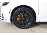 235/50R21