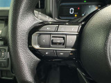 ステアリングスイッチ装備!運転しながら手元でオーディオの操作などができます。