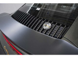 &ldquo;turbo 50&rdquo;ロゴがいたるところにあしらわれております。