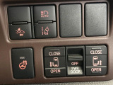 【両側パワースライドドア】スマートキーや運転席のスイッチで後席両側スライドドアの開閉が可能♪電動だから力を入れてドアを開ける必要が無く、小さなお子様でも簡単に開け閉めでき快適です♪