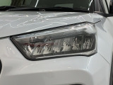 LEDヘッドライトは、点灯の瞬間から最大光量を発揮し、突然暗くなるトンネルなどでの安定感を高めます。