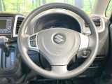 【ステアリングスイッチ】運転中、前方から目線をそらすことなく、オーディオ等の操作が可能な便利機能!安心&快適なドライブを演出してくれます♪