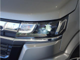 【ヘッドライト】省電力で長寿命の明るく運転しやすいLEDヘッドランプです。明るく照らすので暗い夜道からお客様を守ってくれます。お近くのスズキ自販島根までお越しください。