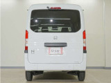 当社では、お客様に安心してお車をお選びいただくため、ご購入前に現車のご確認をお願いしております。