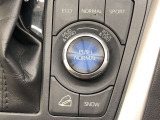 ドライブモードは走りの穏やかな順から「エコ」「ノーマル」「スポーツ」等が選べます。車種によりアクセルレスポンスやステアリングの重さ、エアコンの利き具合等が違います。