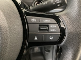 【アダプティブ・クルーズ・コントロール】予め設定した車速内でクルマが自動的に加減速。 前走車との適切な車間距離を維持しながら追従走行し、高速道路でのドライバーの疲労を軽減してくれる嬉しい機能付♪