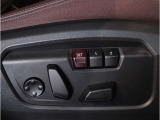 【コックピットシート】BMW車の主役席。車体中央にくる様に配置し車両重心とが一致する事でドライバーと車との一体感あるドライビングを実現。人間工学に基づき形成した形状が長時間のドライブ疲労も軽減します!