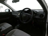 見通しのよいすっきりとした視界で、誰でも運転しやすいです。運転のしやすさは疲れにくさにも繋がりますよ♪