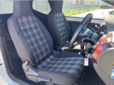 この度は数ある中から弊社認定中古車をご覧いただき誠にありがとうございます。スペースの都合上、店舗で展示していない場合がございますの事前にお問い合わせくださいませ。