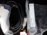 充電ケーブル付いております。