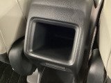 ドライブのサポート、車内の収納スペースも充実してます♪
