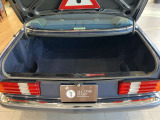 メルセデス・ベンツ中野 ALL TIME STARSはショールーム内でメルセデスベンツを代表する数々の名車グラフィックを設置しお客様に【ALL TIME STARS】の世界観を心ゆくまでお楽しみいただける空間を目指しております!