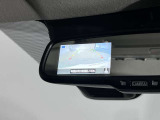 バックモニターで後ろの安全を確認しながら駐車できます!