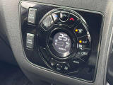 オートエアコンで温度を設定するだけで快適な車内環境を維持することができます!