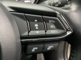 MRCC(マツダレーダークルーズコントロール)は先行車との車間を維持しながら追従走行を行い、長距離でのドライバー負担を軽減させてくれます。