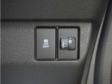 横滑りなどクルマの急激な挙動変化を抑制する「VSA」を搭載。