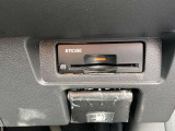 【運転席右下】ETC2.0(道の駅などへ途中下車できます)・給油口オープナー
